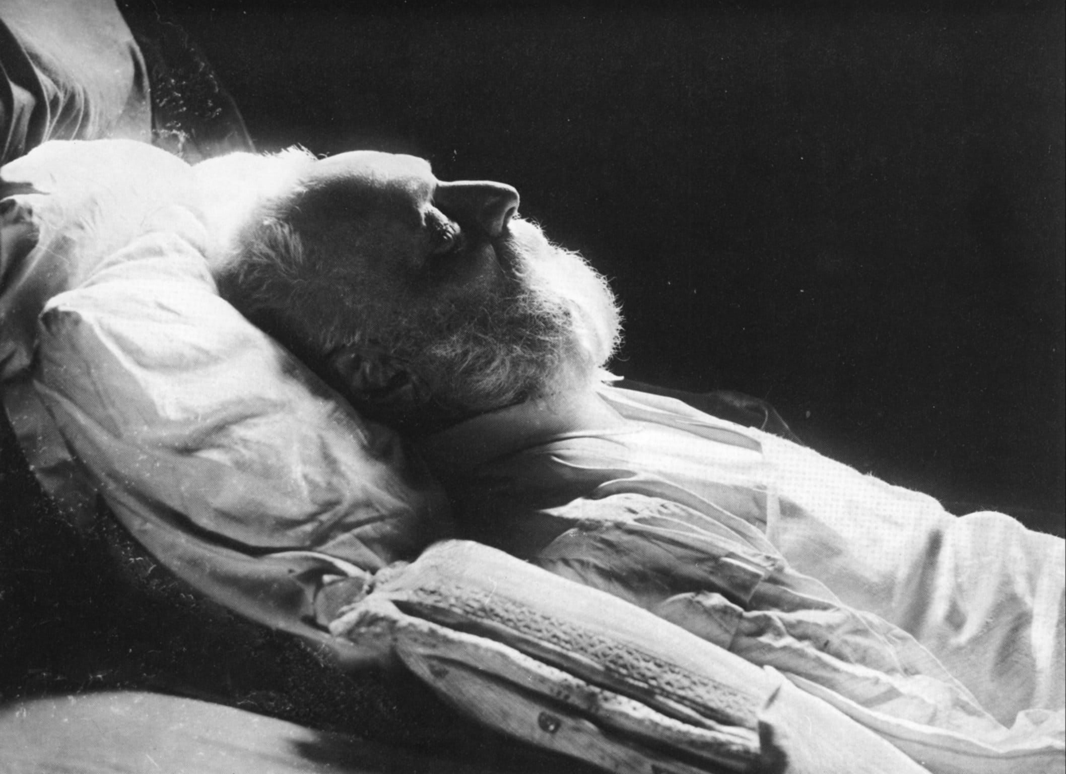 Félix Nadar - Victor Hugo sur son lit de mort